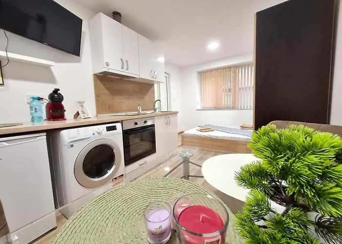 Charm 4 アパート *