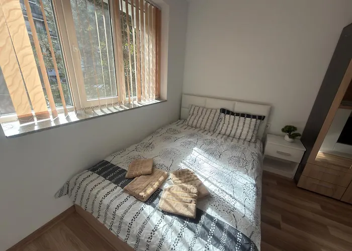 アパート Charm 4 ルセ