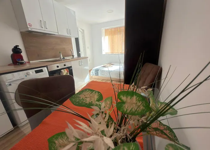 アパート Charm 4 *